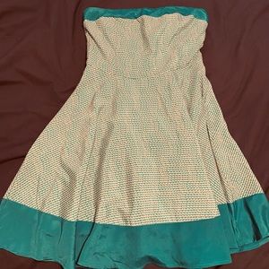 Ya Los Angeles - strapless patterned dress